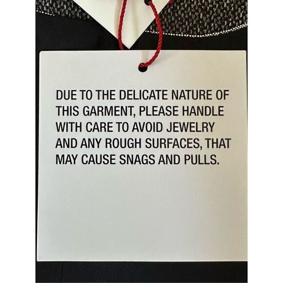 Anne Klein Women’s Black Herringbone Wide-Lapel Belted-Cuff Blazer Size 8 - Picture 8 of 12